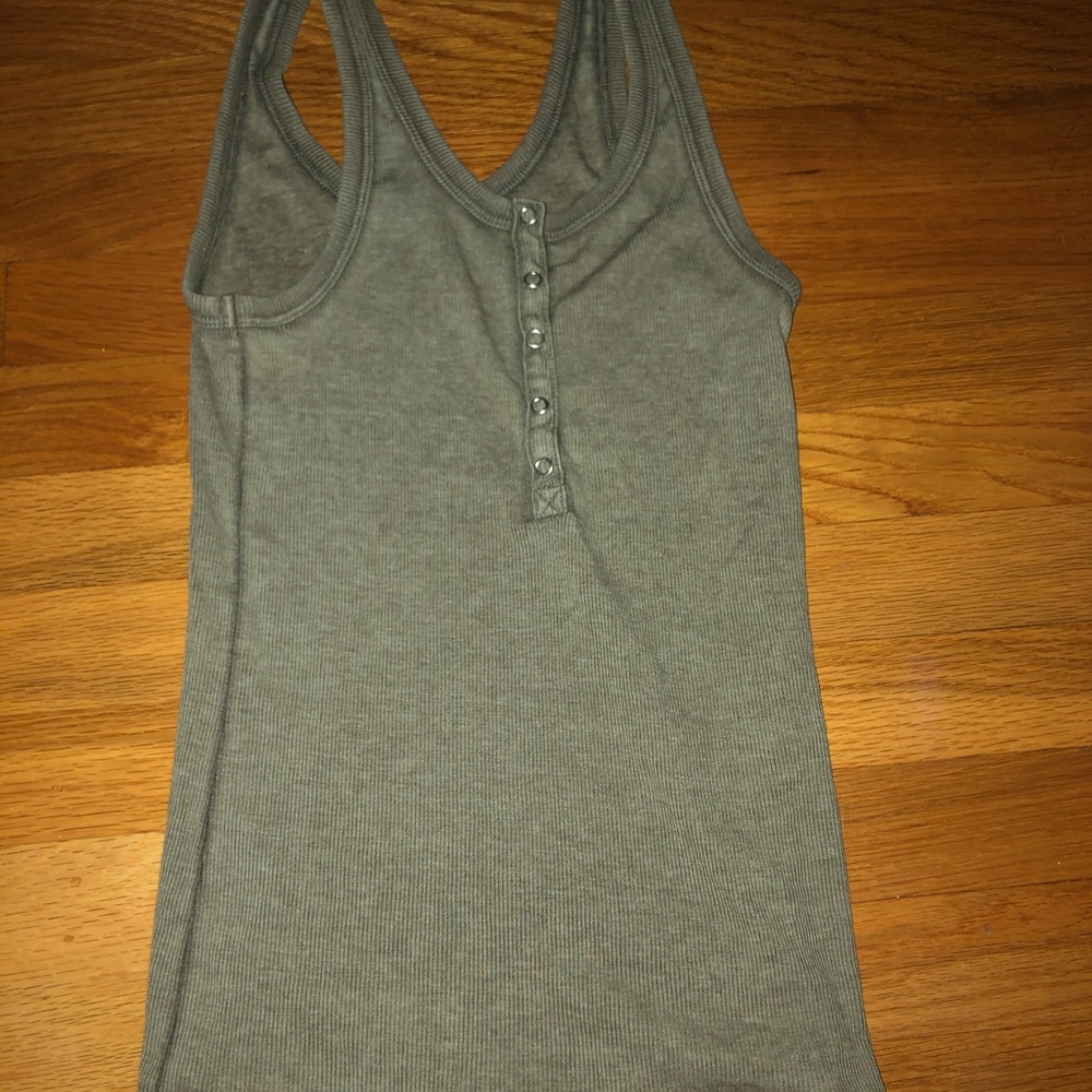 American Eagle olive soft tank✨